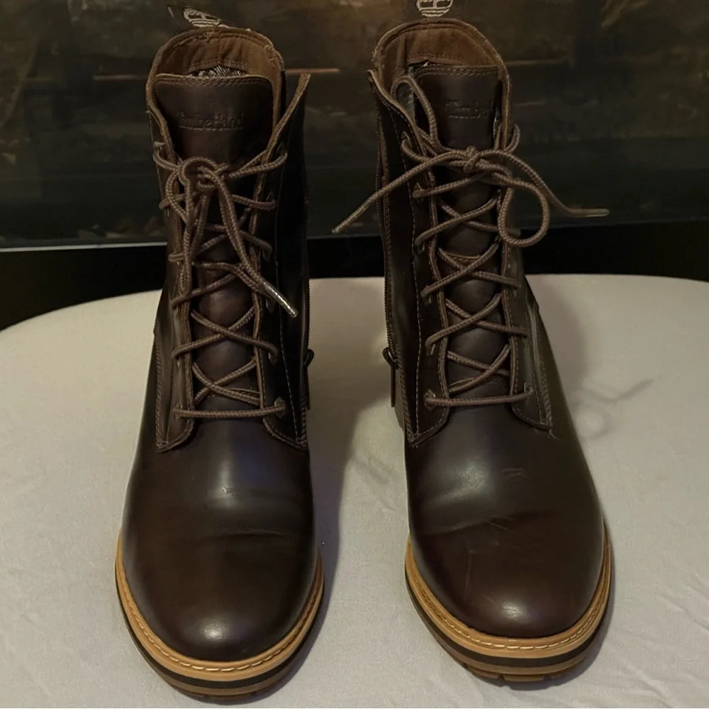 Women’s Leather Boots - Picture 1 of 6